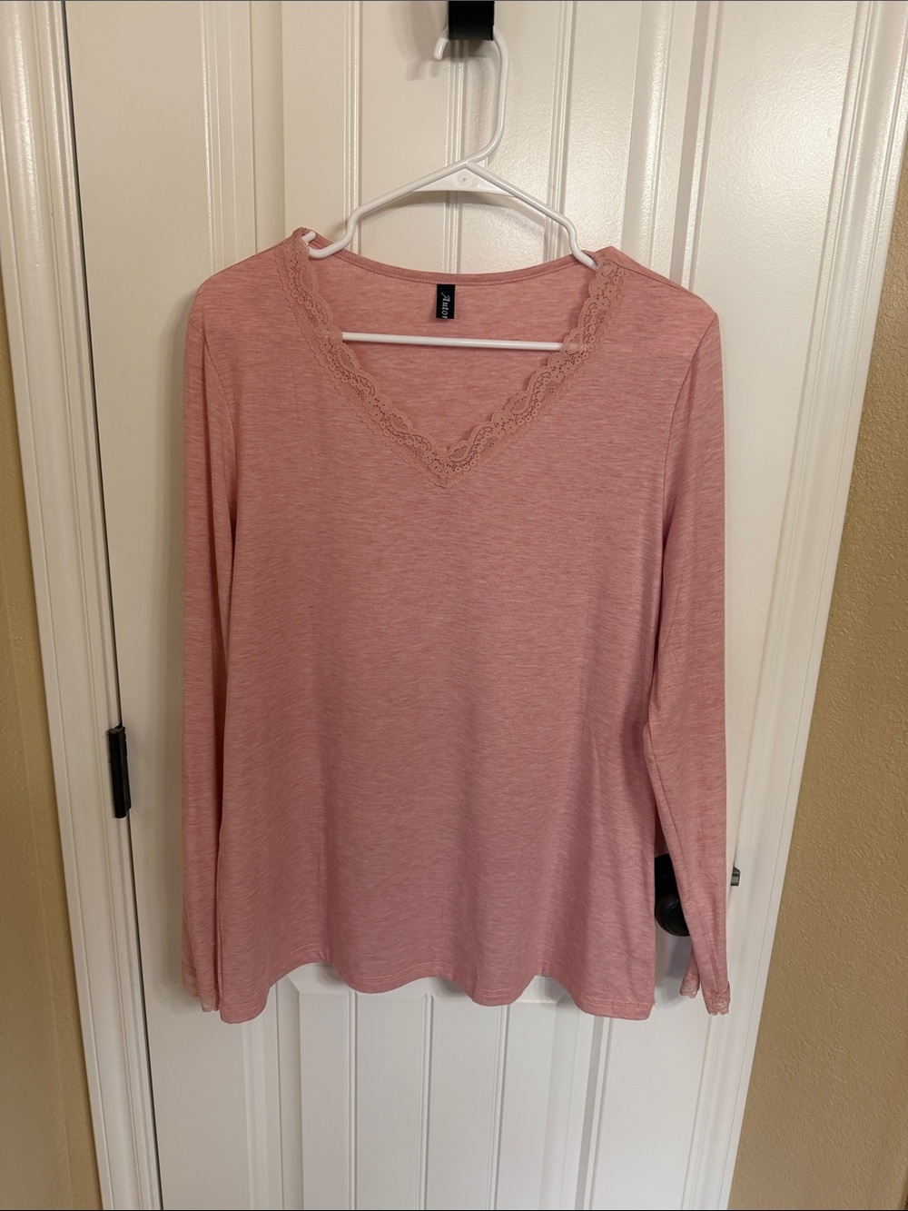 Long Sleeve V-Neck Lace Trim Tee - Blush Pink